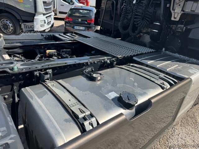 Tractor estándar MAN TGX 18-520