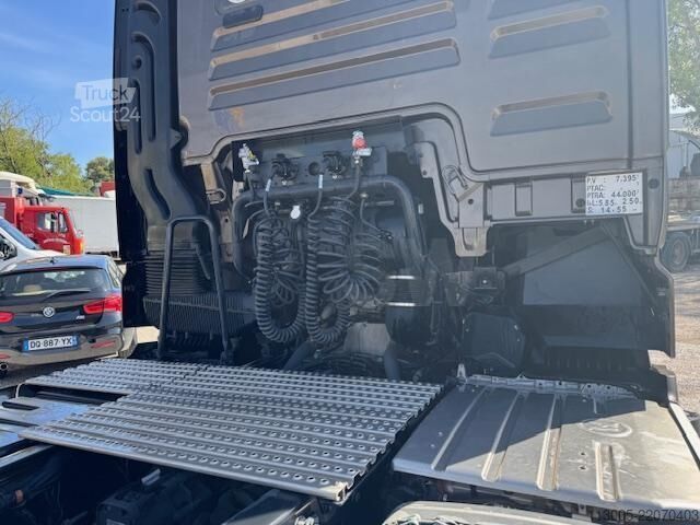 Tractor estándar MAN TGX 18-520