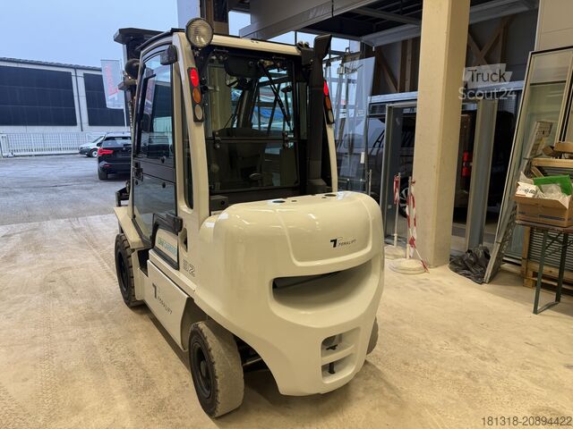 Carretilla elevadora Unicarriers DX32