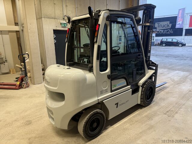 Carretilla elevadora Unicarriers DX32