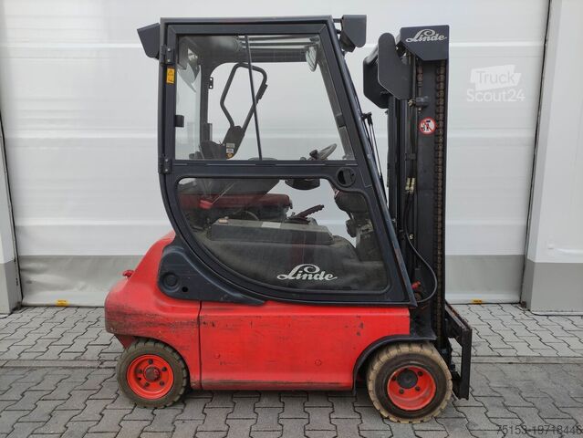 كهربائي - 4 عجلات Linde E20-335