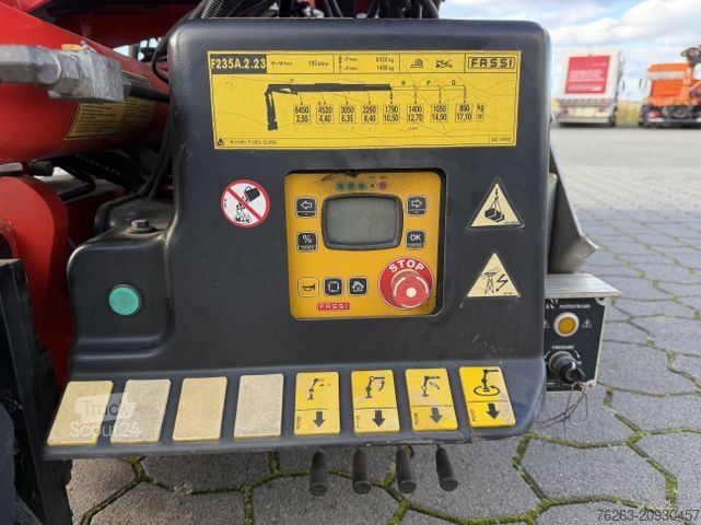 Lastbilsmonterad kran PALFINGER FASSI F 235 A.2.23 Kran + Funk