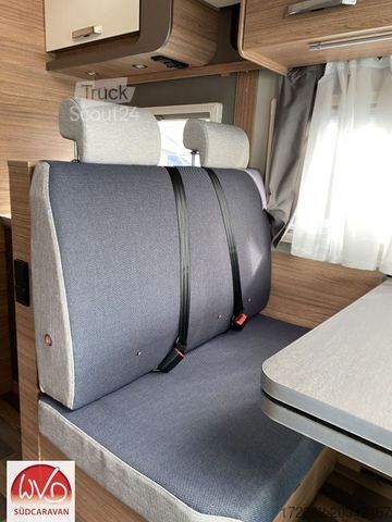 Autorulotă semi-integrată WEINSBERG CaraSuite 700 ME