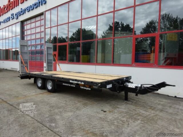 Low loader trailer Möslein TTT 13- 6,28P  Neuer Tandemtieflader 13 t GG
