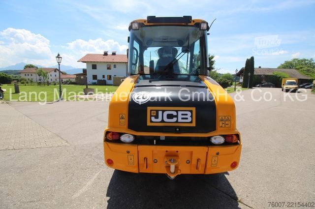 Utovarivač na točkovima JCB 407 inkl. Schaufel & Palettengabel