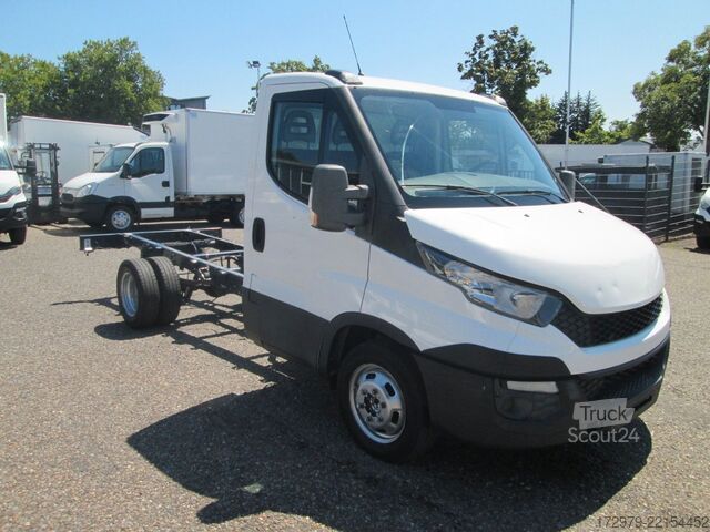 Transporter Fahrgestell IVECO 35 C13*Fahrgestell*