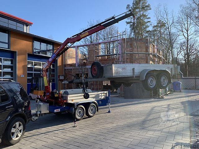 Other Dollco Tieflader mit HMF Kran