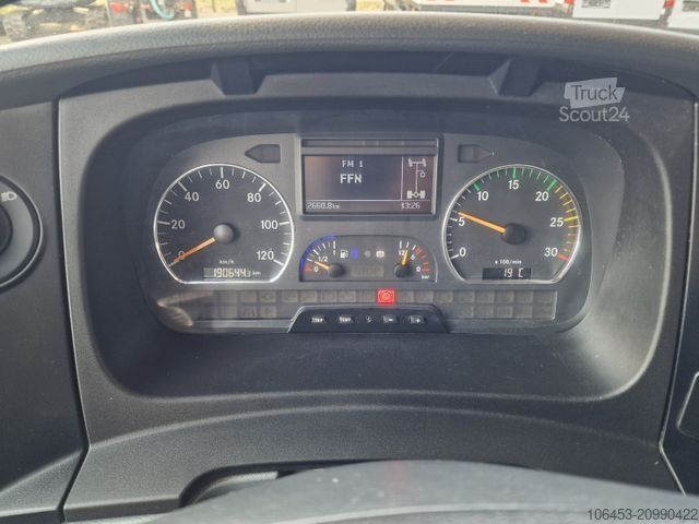 Valník MERCEDES-BENZ Atego 1326 Pritsche/Kran/Funk/Winde/Fernvekehr