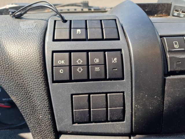 Furgon cu prelată laterală IVECO 80-210 L Pritsche 1,5 LDW/Schiebepl li /Getränke