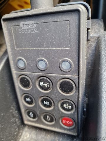 Furgon cu prelată laterală IVECO 80-210 L Pritsche 1,5 LDW/Schiebepl li /Getränke