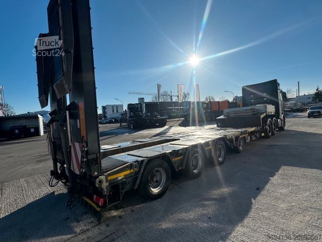 Remorque surbaissée GOLDHOFER STZ-L4 (245)A Radmulden Rampen ausziehbar