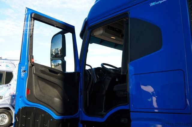 Standaard trekker IVECO S-WAY / 460 / RETARDER / LNG / MEGA / LOW DECK