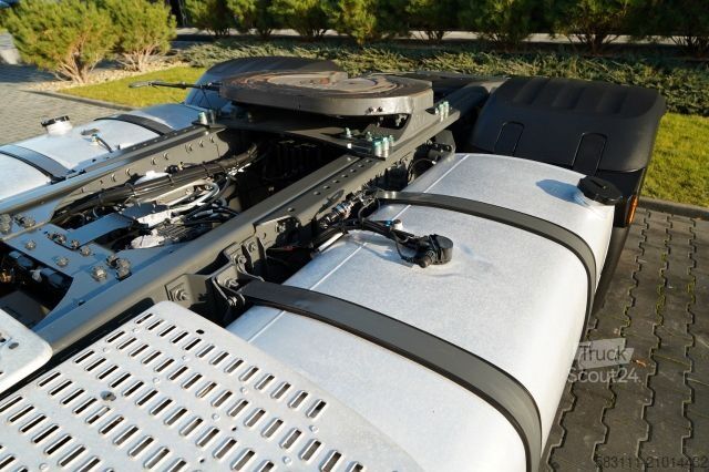 Standard nyergesvontató DAF XF 480 / SUPER SPACE CAB / 2021