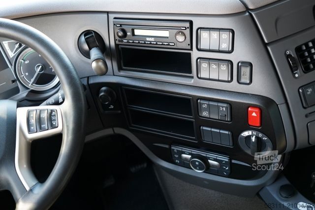 Standard nyergesvontató DAF XF 480 / SUPER SPACE CAB / 2021