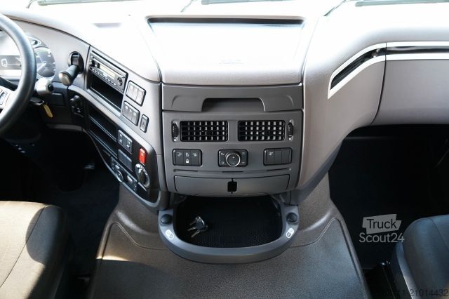 Standard nyergesvontató DAF XF 480 / SUPER SPACE CAB / 2021