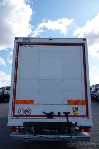 Camion jumbo DAF LF 210 / KONTENER - 7 M / SOLÓWKA / WINDA DHOLLA