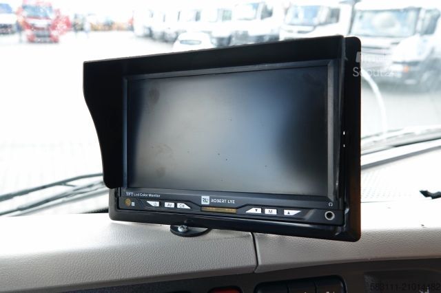 Camion jumbo DAF LF 210 / KONTENER - 7 M / SOLÓWKA / WINDA DHOLLA