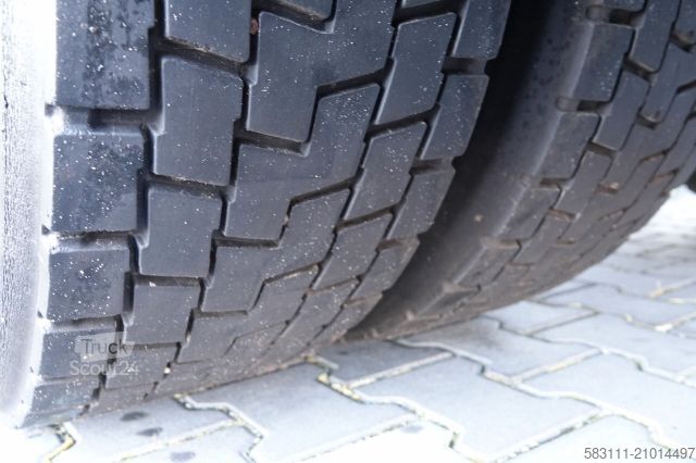 Standaard trekker RENAULT T 480 / 13L / 2017 ROK