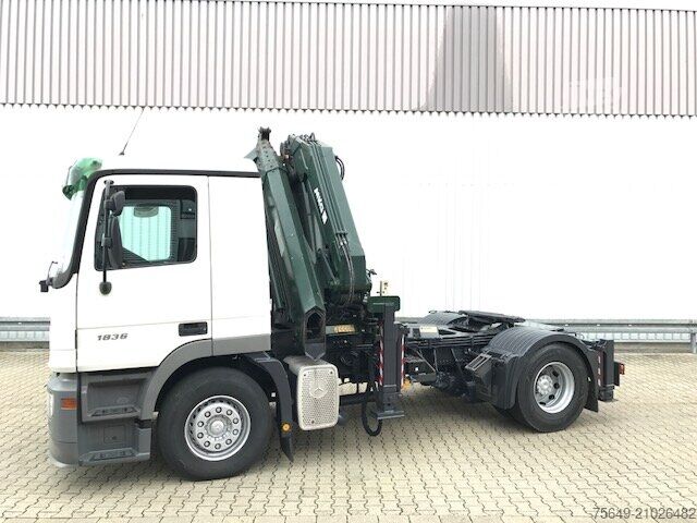 Stolpni žerjav Mercedes-Benz Actros 1836 LS 4x2 Actros 1836 LS 4x2 mit Kran MKG HLK 330HP