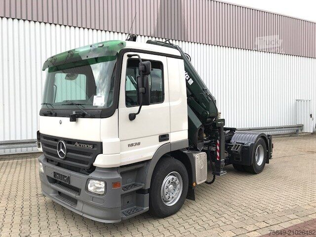 Tornkran Mercedes-Benz Actros 1836 LS 4x2 Actros 1836 LS 4x2 mit Kran MKG HLK 330HP