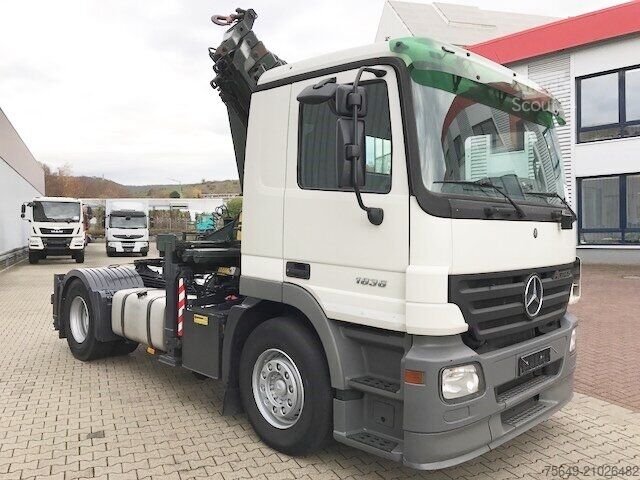 Stolpni žerjav Mercedes-Benz Actros 1836 LS 4x2 Actros 1836 LS 4x2 mit Kran MKG HLK 330HP
