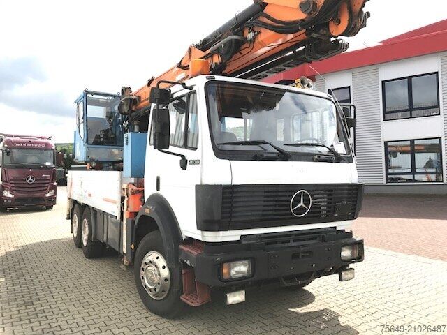 Grue montée sur camion Mercedes-Benz 2638 K 6x4 mit Heckkran Palfinger PK 68000 2638 K 6x4 mit Heckkran Palfinger PK 68000