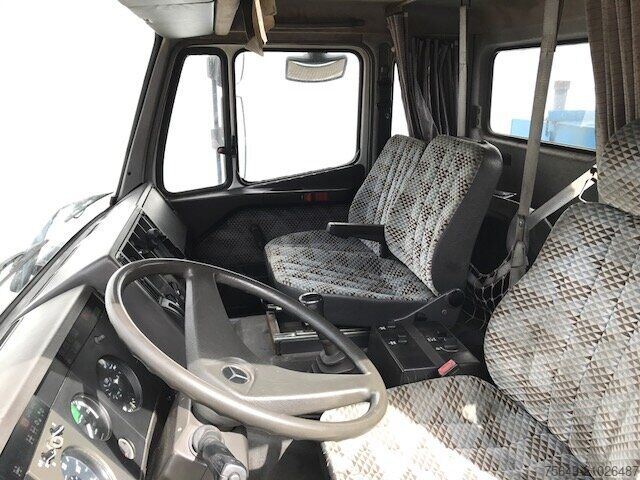 Grue montée sur camion Mercedes-Benz 2638 K 6x4 mit Heckkran Palfinger PK 68000 2638 K 6x4 mit Heckkran Palfinger PK 68000