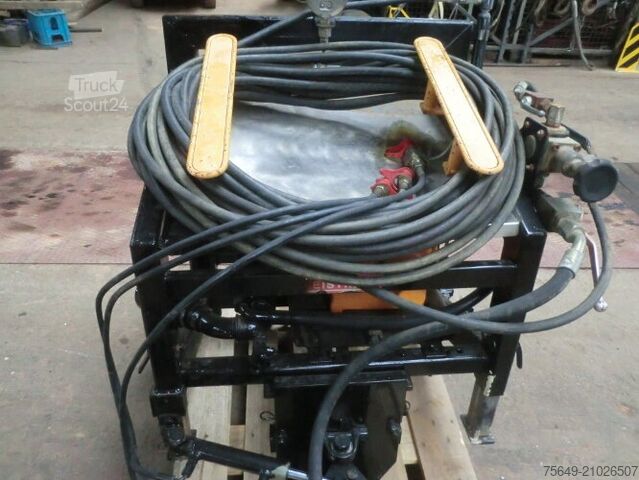 Camion à usage spécial Unimog AUGL Kehrmaschine KMU88H AUGL KMU88H, Kehrmaschinen-Aufbau