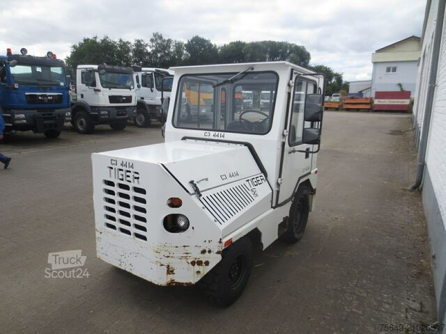 Customized van Tiger TC-50  TC 50, Zugmaschine