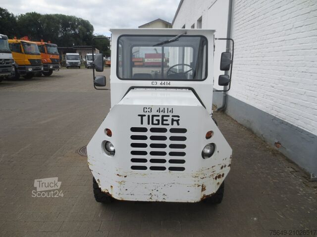 Customized van Tiger TC-50  TC 50, Zugmaschine