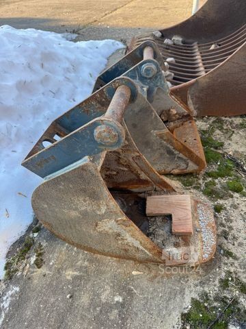 Mini-pelle HYUNDAI 16-9 Löffel Packet mit Abruchhammer