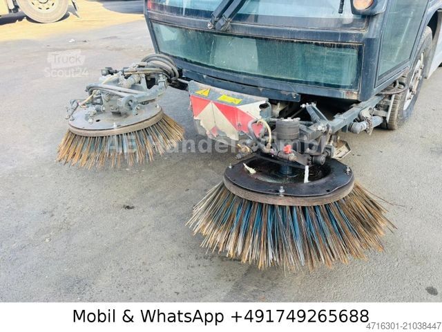 Balayeuse de voirie SCHMIDT Compact 200 Swingo *Hydrostatisch/Klima/Kamera