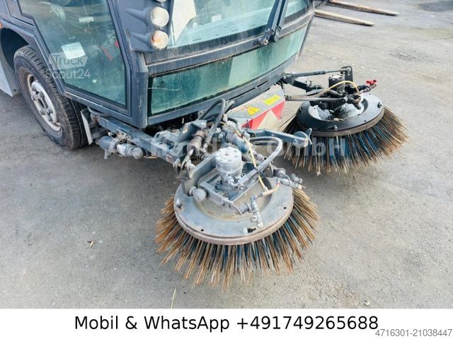 Balayeuse de voirie SCHMIDT Compact 200 Swingo *Hydrostatisch/Klima/Kamera