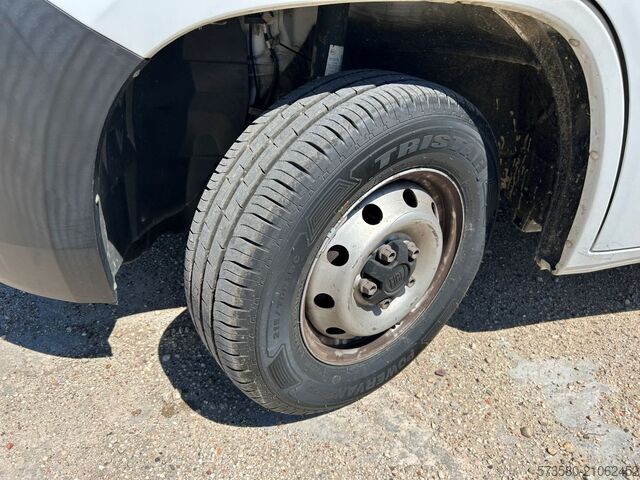 Caravan/camper Fiat Weinsberg Carabus 600 K 4 Schlafplätze | Voll ausgestattet