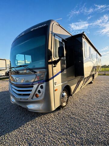 Camion aménagé (camping-car) Fleetwood Discovery
