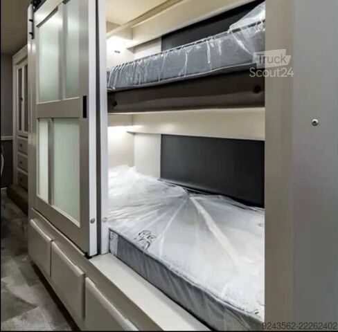 Camion aménagé (camping-car) Fleetwood Discovery