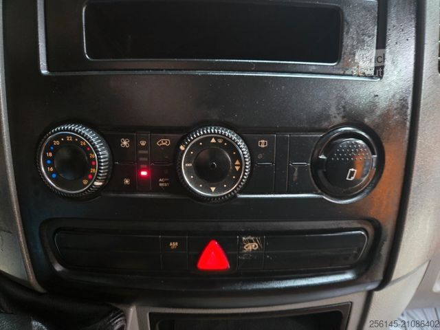 Dreiseitenkipper MERCEDES-BENZ Sprinter DoKa 3 S Kipper 515 Motorschaden