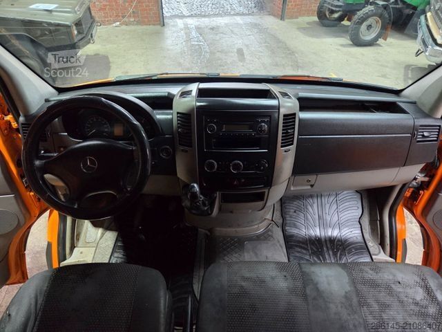 Kleinbus MERCEDES-BENZ Sprinter DoKa 3 S Kipper 515 Motorschaden