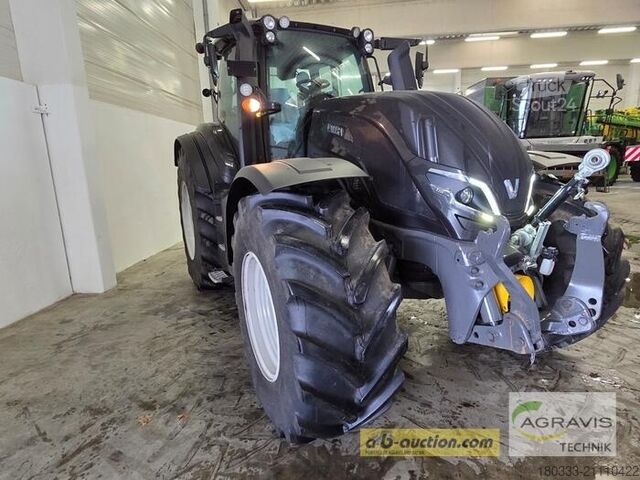 Tractor Valtra T 235 D
