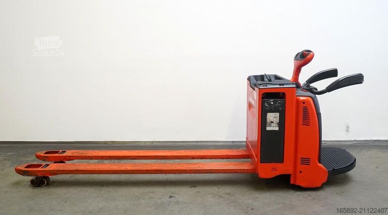 ηλεκτρικό παλετοφόρο με όρθιο χειριστή Linde T 25 AP 131