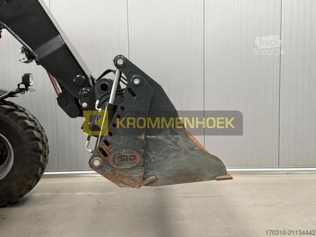 Bak Manitou 4 in 1 Bucket