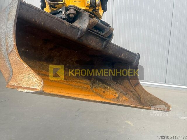 Τροχοφόρος εκσκαφέας Komatsu PW 98 MR-10