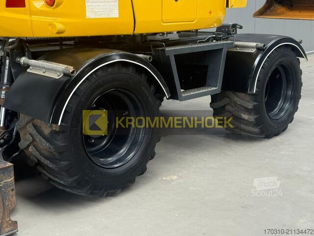 Τροχοφόρος εκσκαφέας Komatsu PW 98 MR-10