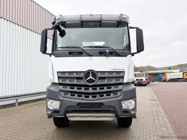 Vrachtwagenchassis Mercedes-Benz Arocs 3351 AK 6x6 Arocs 3351 AK 6x6, Grounder