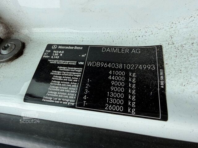 Kravas automašīnai uzstādīts celtnis MERCEDES-BENZ Arocs 4153 8x4 Crane / Grua MPG 220 TM7 Winch