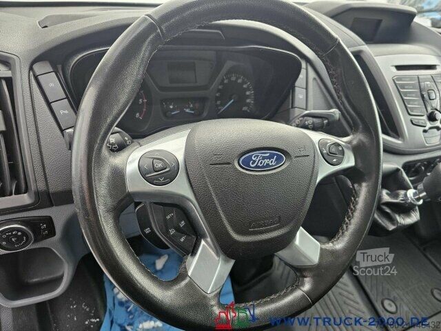 Minibus Ford 9 Sitzer el. Rollstuhl Rampe klappbar