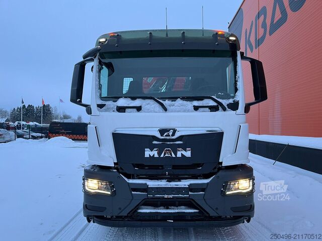 Öppen kropp MAN TGS 35.480 8x4*4 FASSI F275 / HYVALIFT 26 ton /...