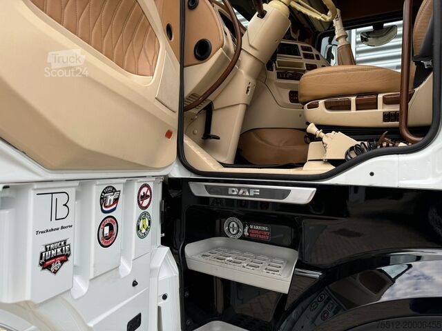Estándar-SZM DAF XF 530 SC / Show Truck / Long Line / Retarder /...