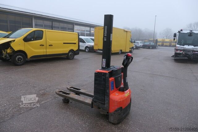 Hochhubwagen bt SWE 080L Batterie 40/2020