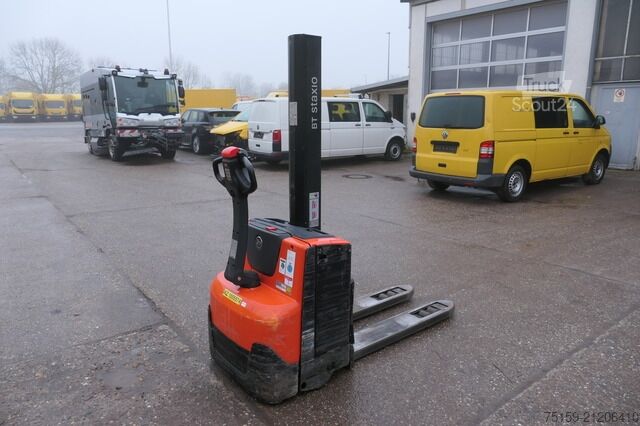 Hochhubwagen bt SWE 080L Batterie 44/2021